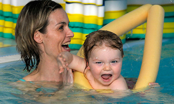 Baby- und Kinderschwimmen